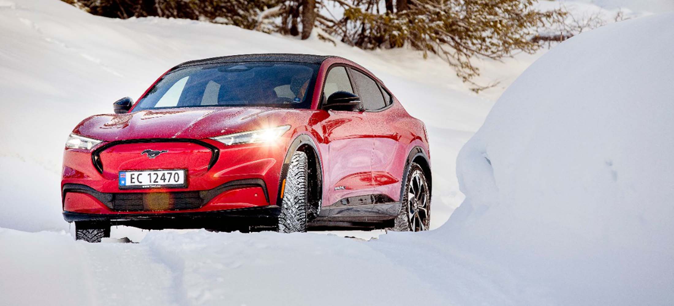 Auch im Winter Fahrspaß pur im vollelektrischen Mustang Mach-E.